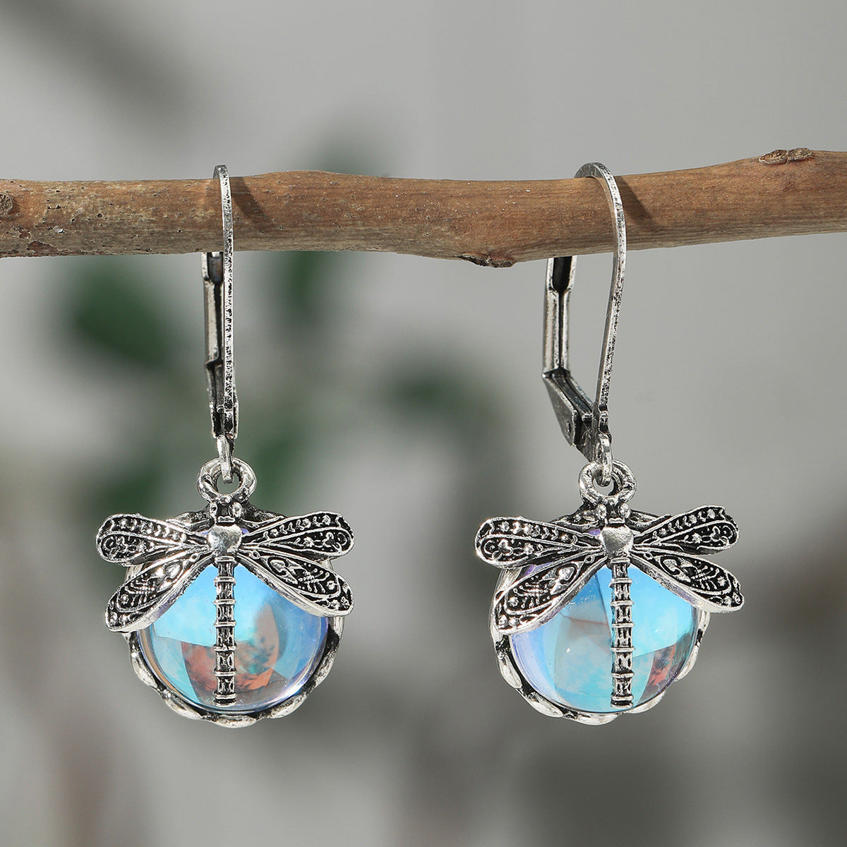 1pair Vintage Dragonfly Shape Green Crystal Pendant Bohemian Style Earrings Jewlery for Women Party