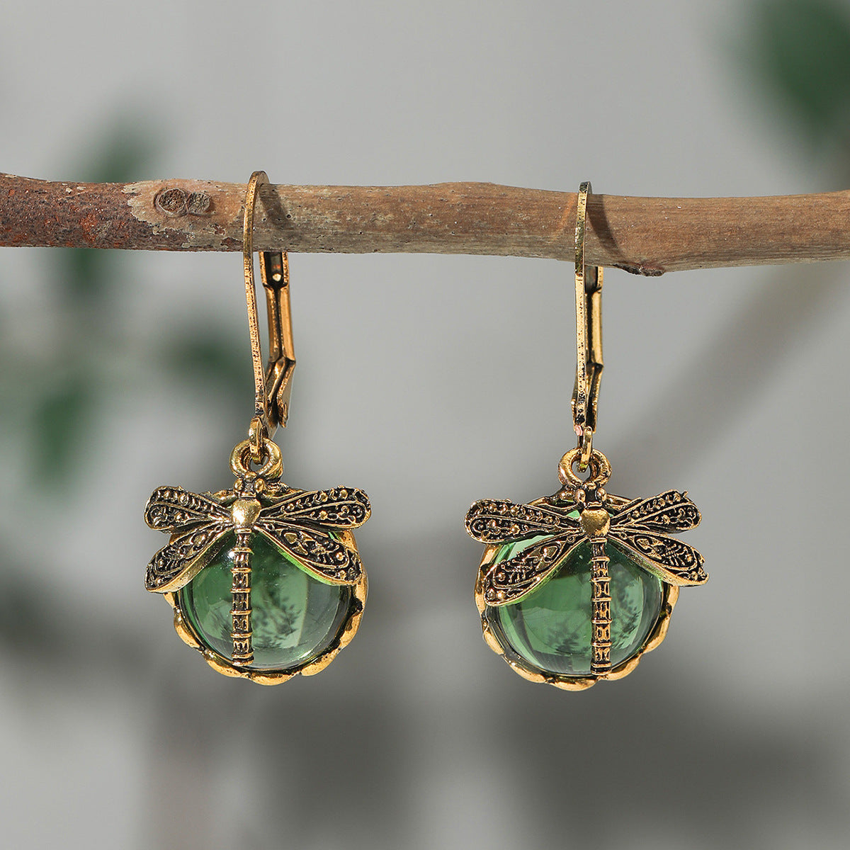 1pair Vintage Dragonfly Shape Green Crystal Pendant Bohemian Style Earrings Jewlery for Women Party