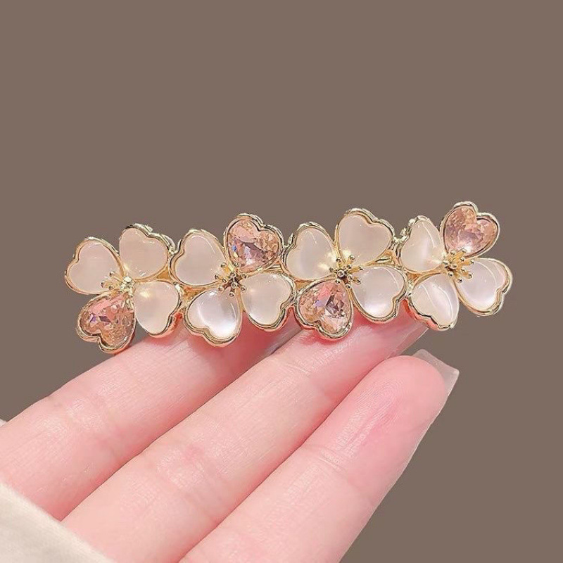 Sweet Spring Bloom Hair Clip – Korean Floral Elegance