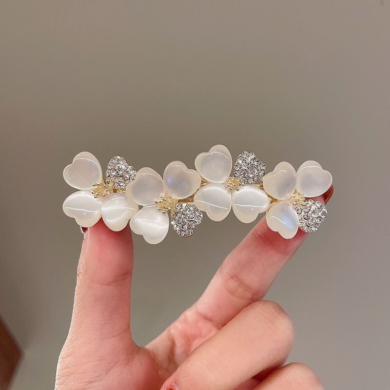 Sweet Spring Bloom Hair Clip – Korean Floral Elegance