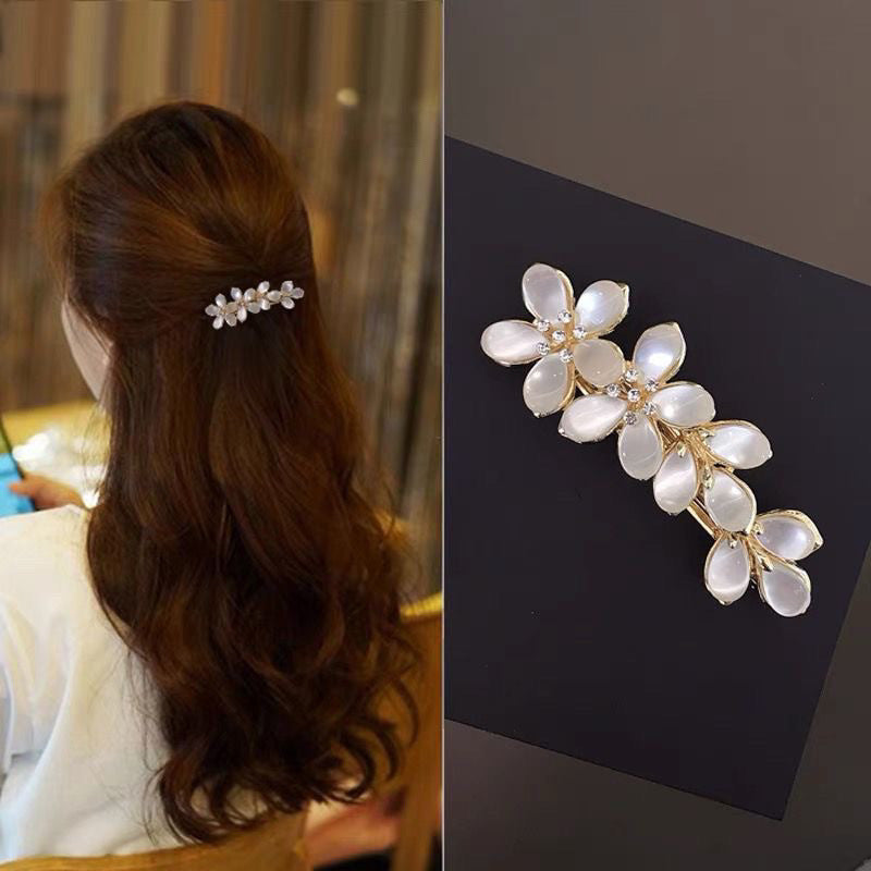 Sweet Spring Bloom Hair Clip – Korean Floral Elegance