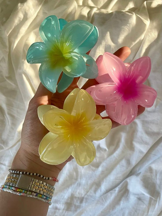 Beachy Plumeria Rubra Floral Hairclip